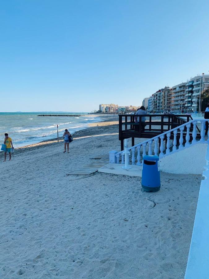 Bonito Apartamento De Dos Habitacion Y Piscina Torrevieja Dış mekan fotoğraf